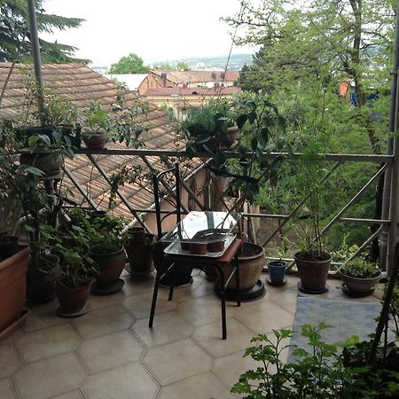Polonia Tbilisi House Hotel Bagian luar foto
