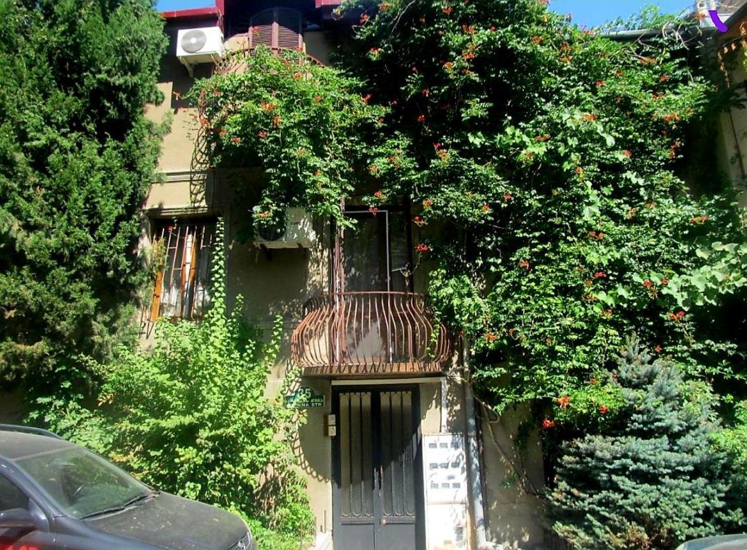 Polonia Tbilisi House Hotel Bagian luar foto