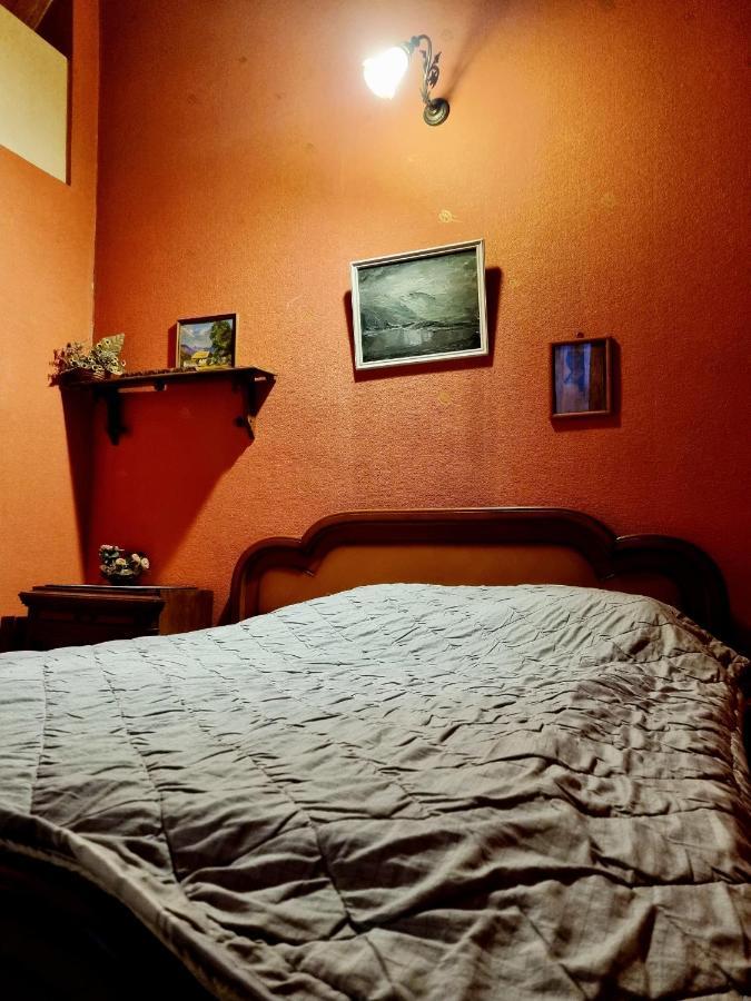 Polonia Tbilisi House Hotel Bagian luar foto