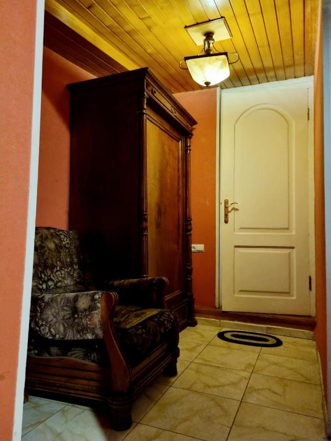 Polonia Tbilisi House Hotel Bagian luar foto