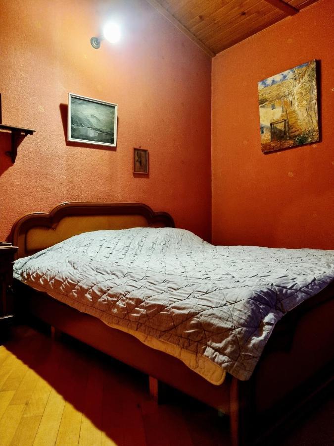 Polonia Tbilisi House Hotel Bagian luar foto