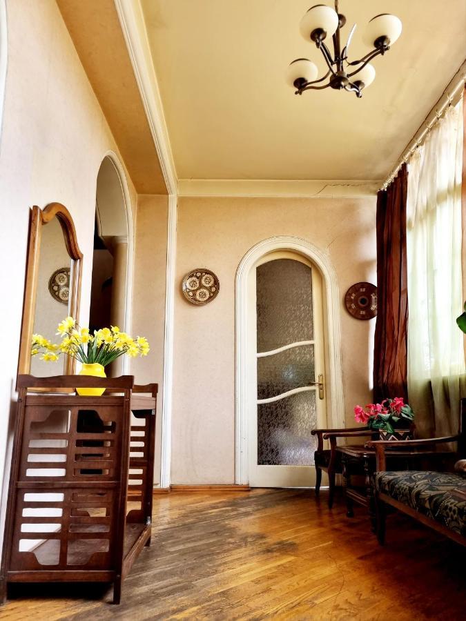 Polonia Tbilisi House Hotel Bagian luar foto