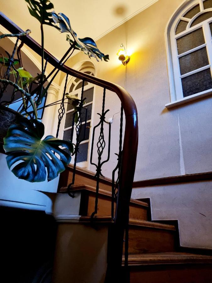 Polonia Tbilisi House Hotel Bagian luar foto